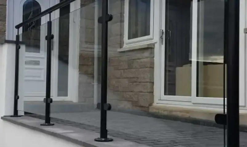 Safety Toughened Clear Glass Panel Fence