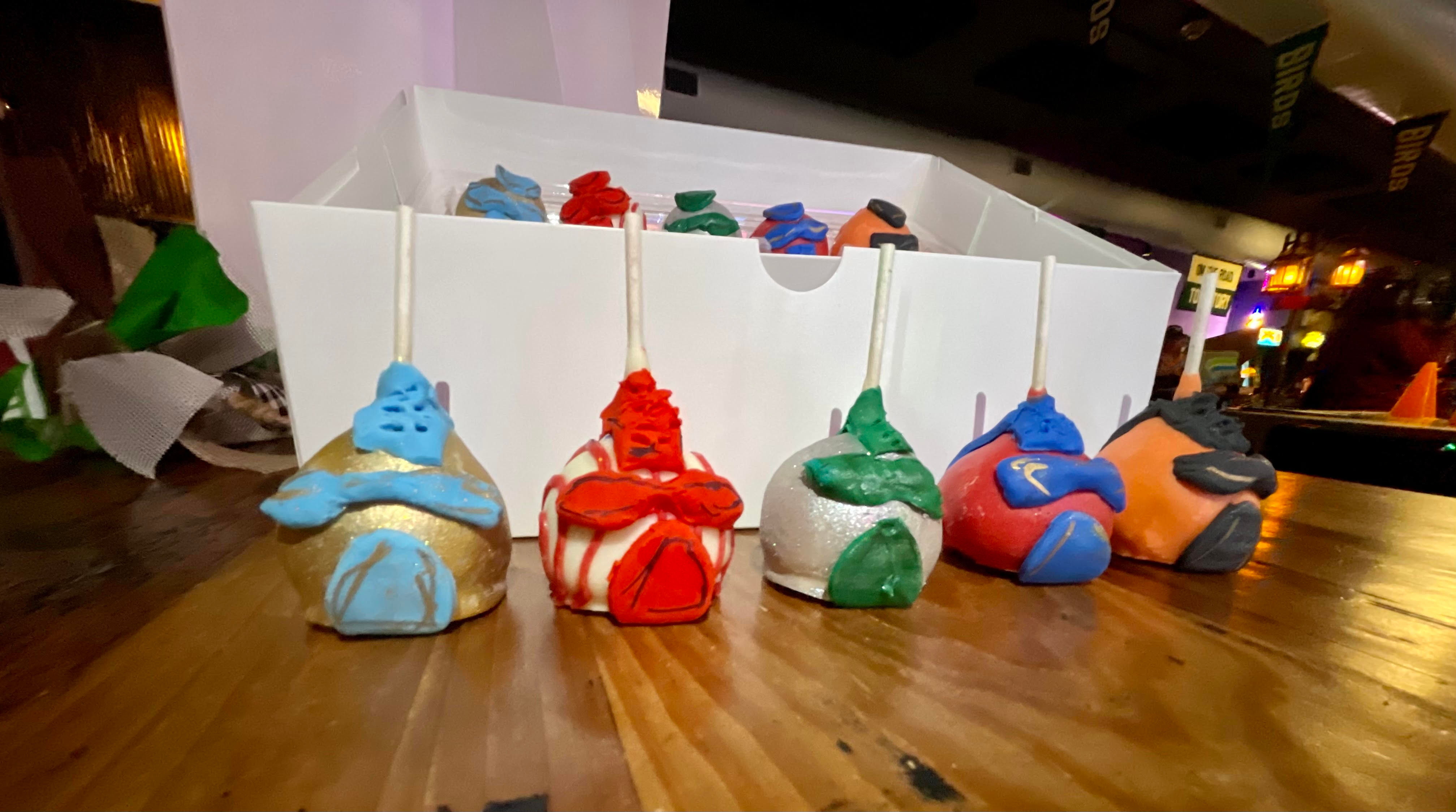 the PHILLY SPORTS GUY custom 10ct Cakepop Collection