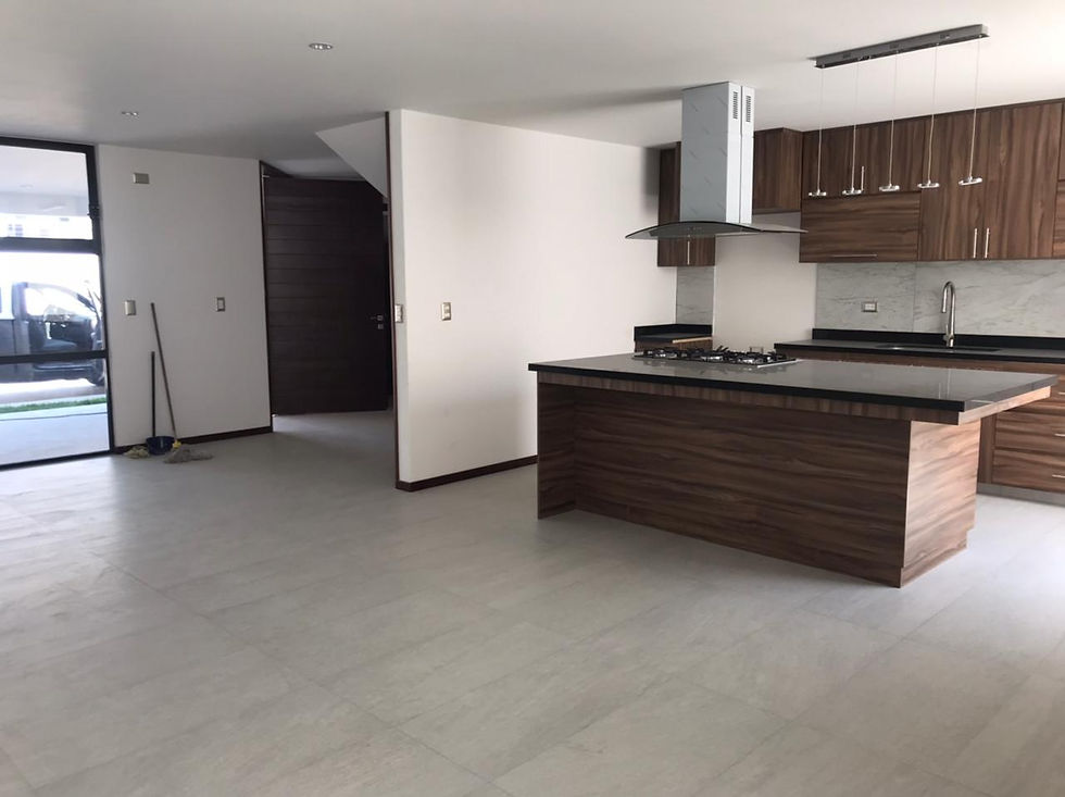 Miniatura: Casa nueva en Fracc. Zona La Recta