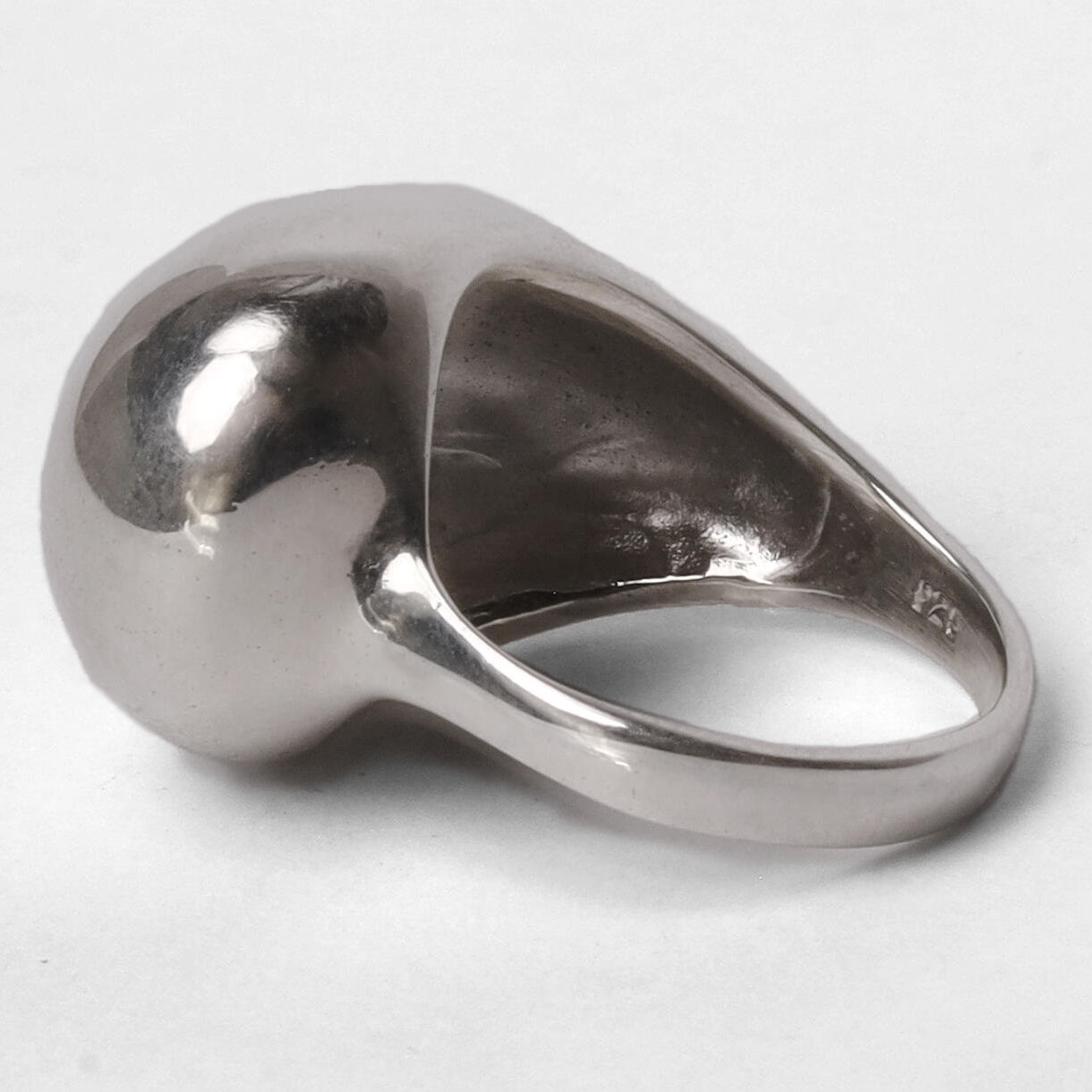 Anillo gota grande