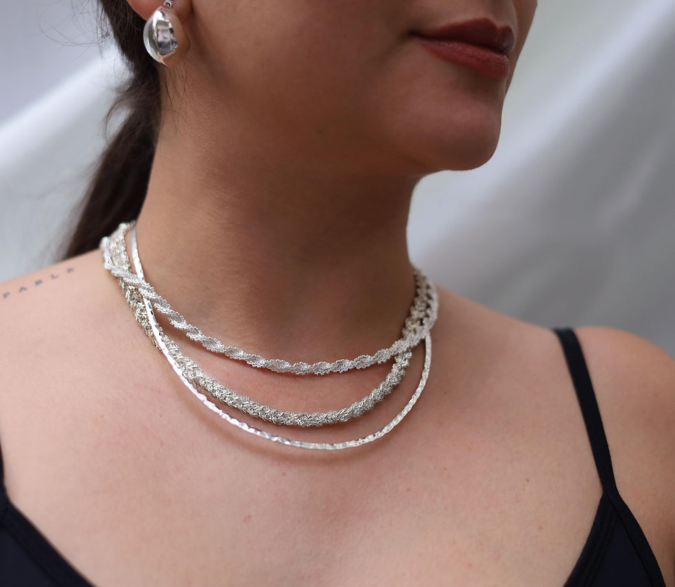 Miniatura: Collar trenzado boleado