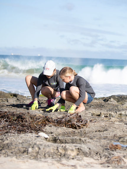 #3minutebeachclean
Pelli Bags