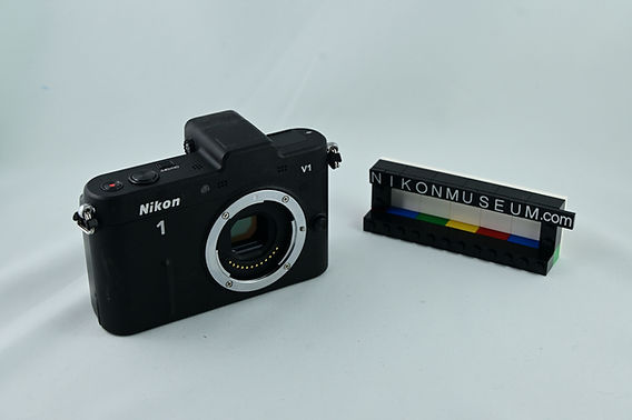 Nikon V1