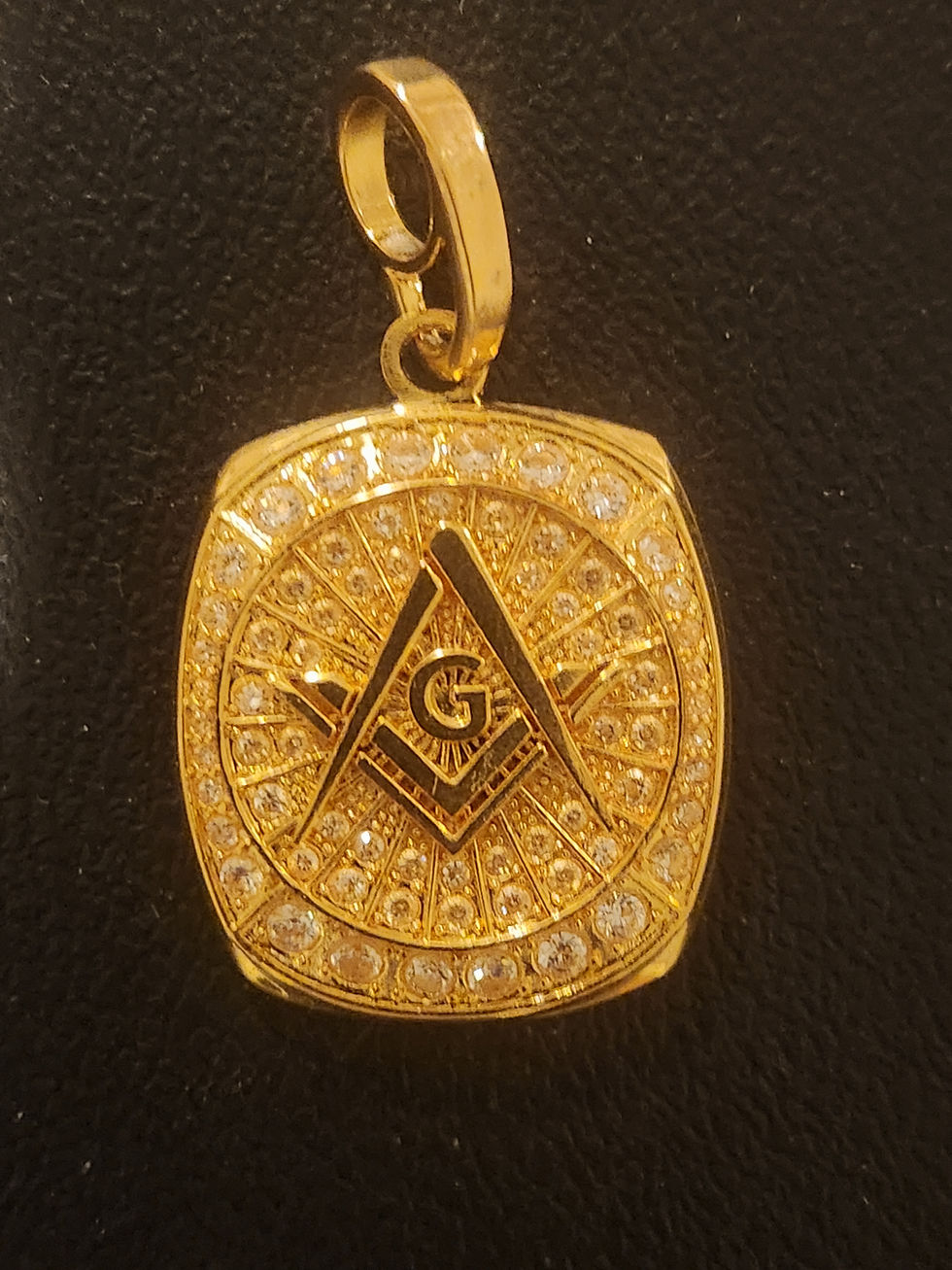 Thumbnail:  Master Mason Pendant Only