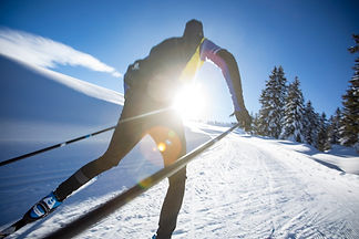 Salomon Workout in Kreuth Tegernsee. Salomon Skitest und Afterworkkurse sowie Ladieskurse Skilanglauf