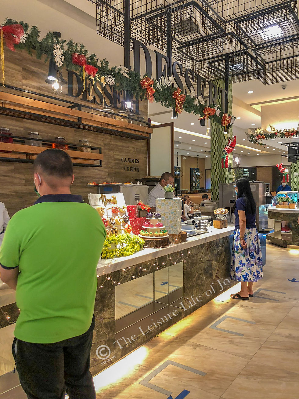 Four Season's Dessert Area