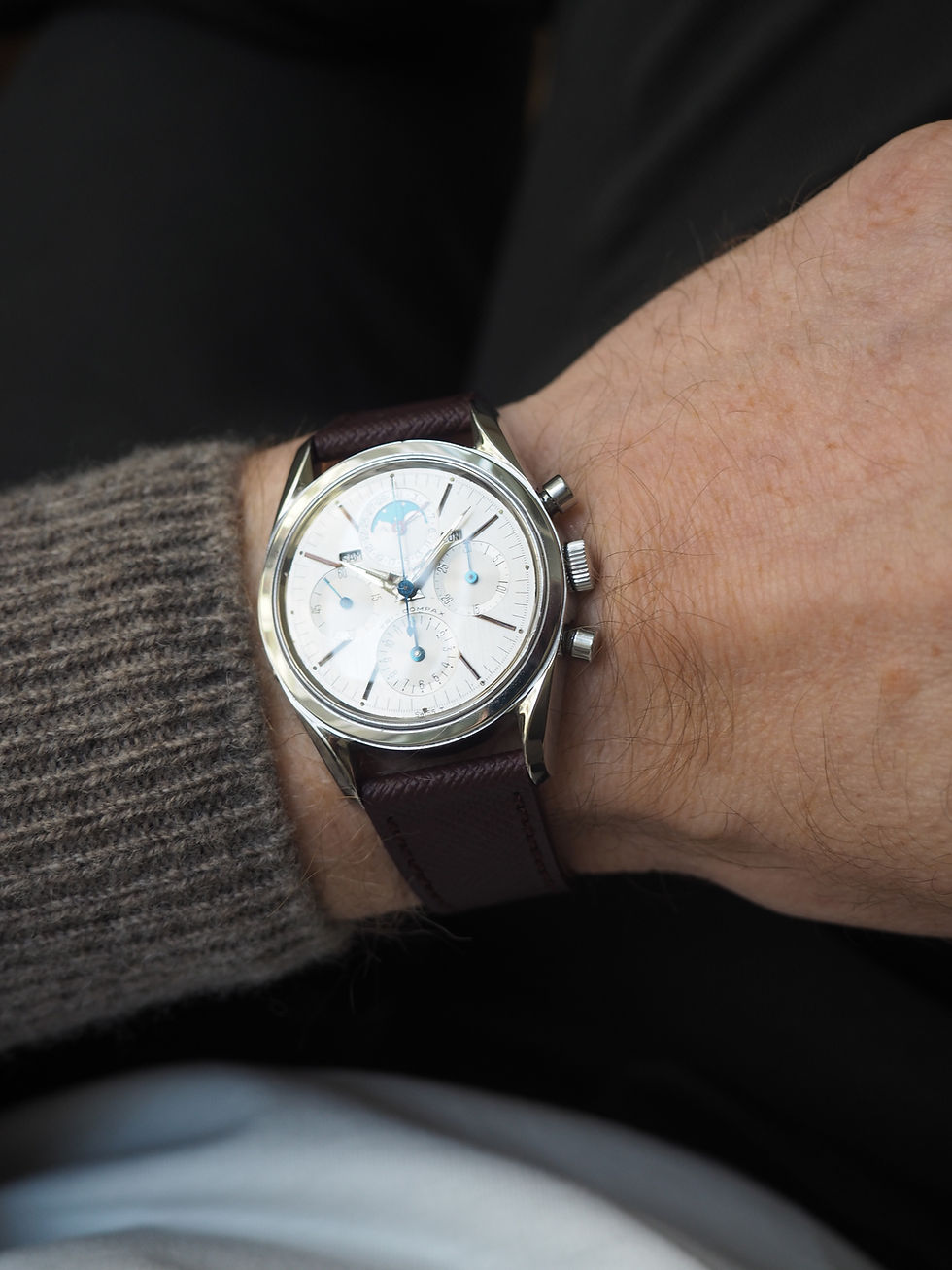 Thumbnail: Universal Geneve Tri Compax | rare | ref. 222100/2 from 1960s