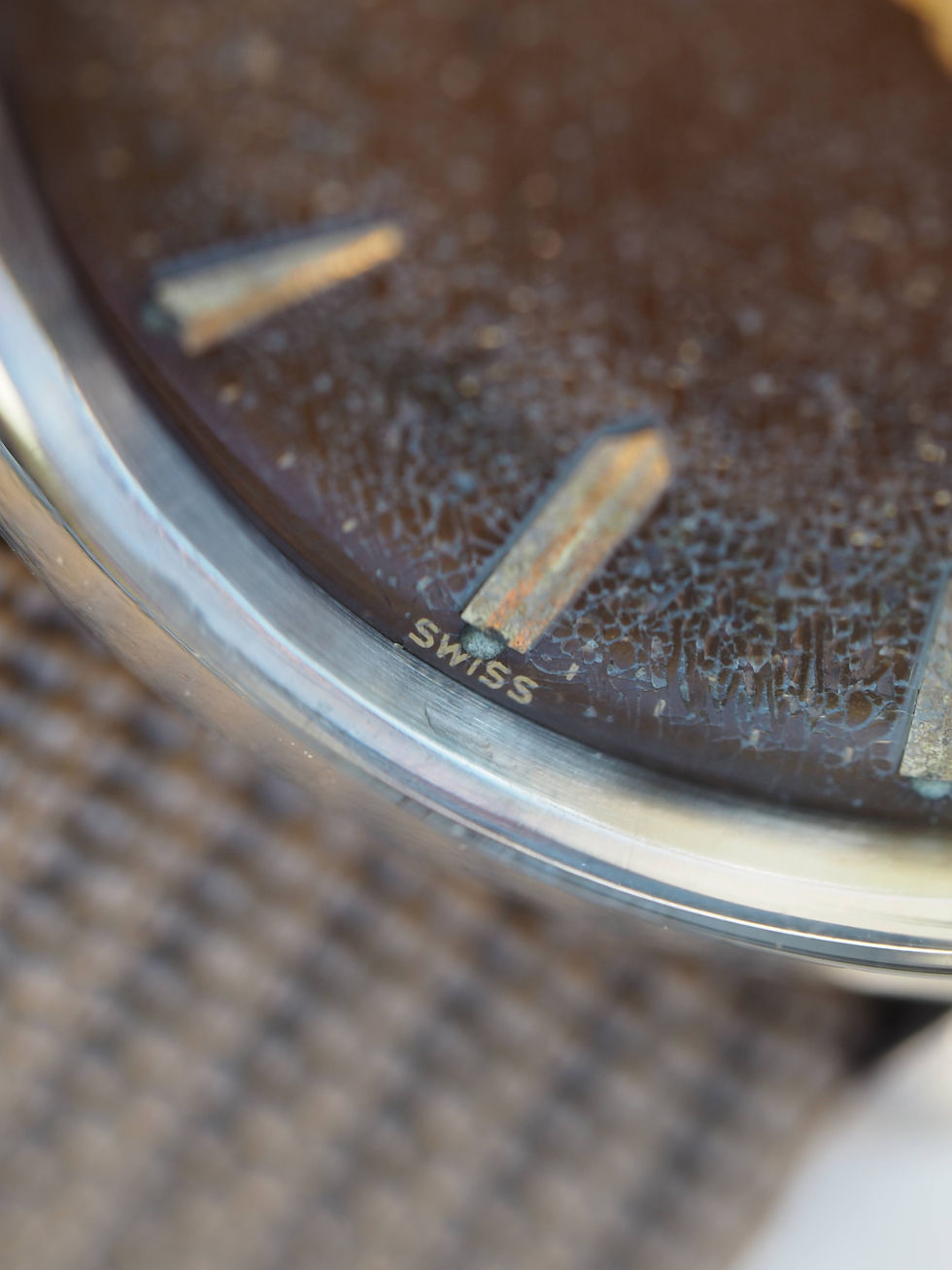 Thumbnail: SOLD | Rolex Precision | gilt | ref. 6694 from 1986