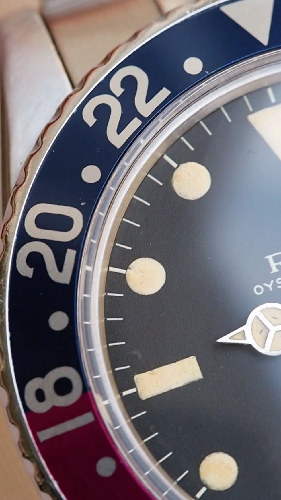 Miniaturbild: Rolex GMT Master | Mark 1 Long E Fuchsia Lünette | ref. 1675 aus 1968