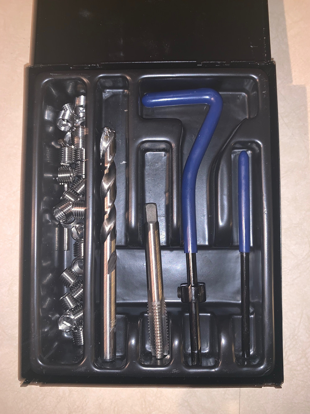 HHIP 1011-0084 31 Piece 5/16-18 Helical STI Thread Repair Kit - Box