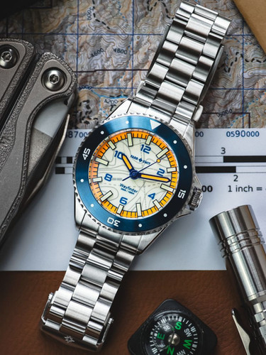 Wayfinder Diver 40 - Lume Dial | Farr and Swit
