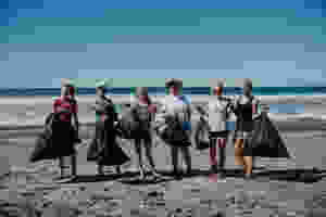 Miss Earth United States beach Clean up Nicaragua
