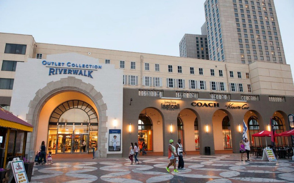 Riverwalk Mall New Orleans