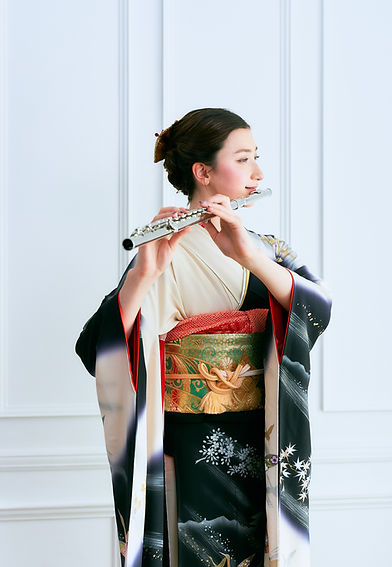 トゥリアン　ニーナ桜