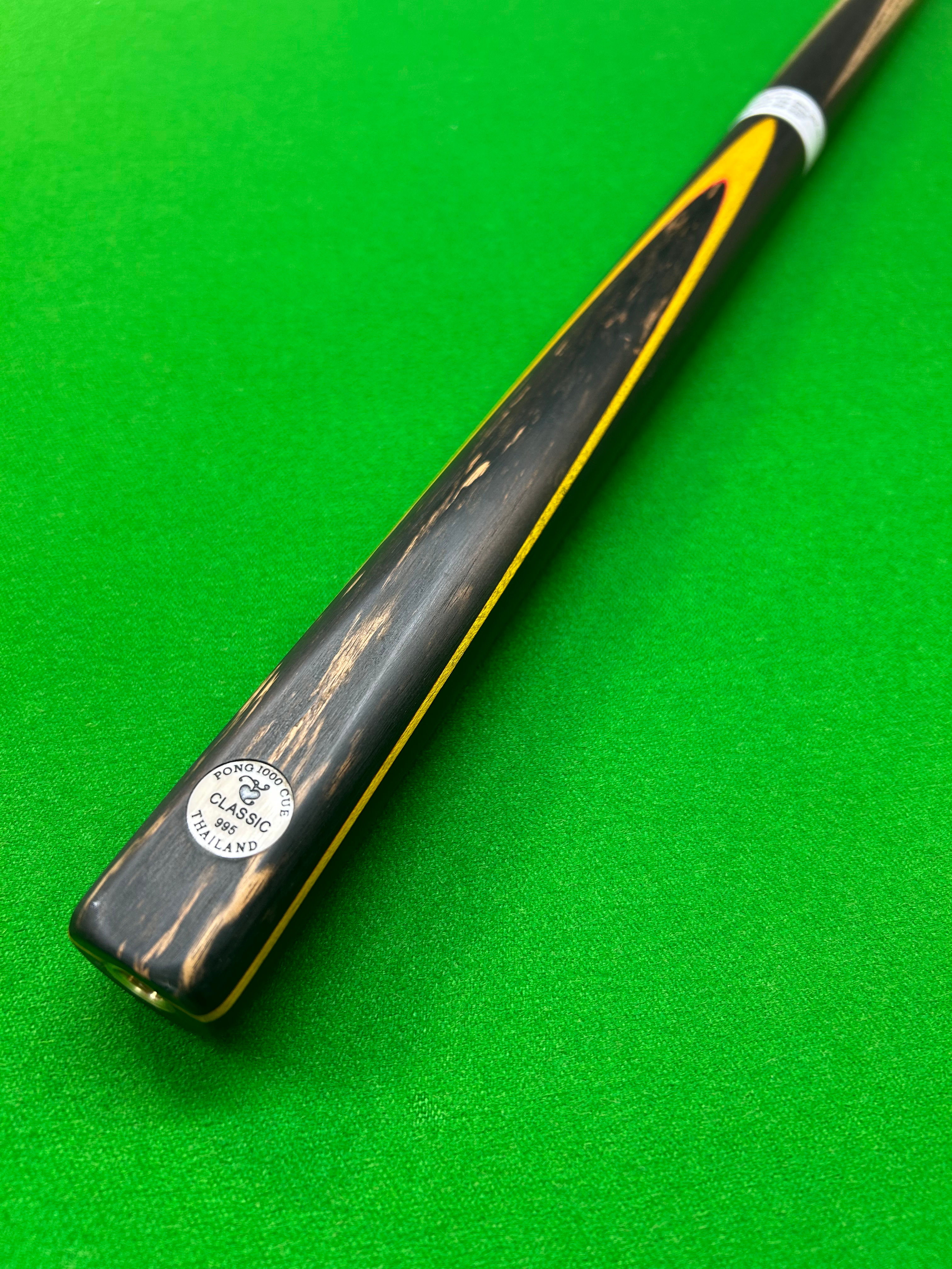 Pong Classic No995 9.3mm, 18.5oz, 58.25" One Piece Ash Snooker Cue