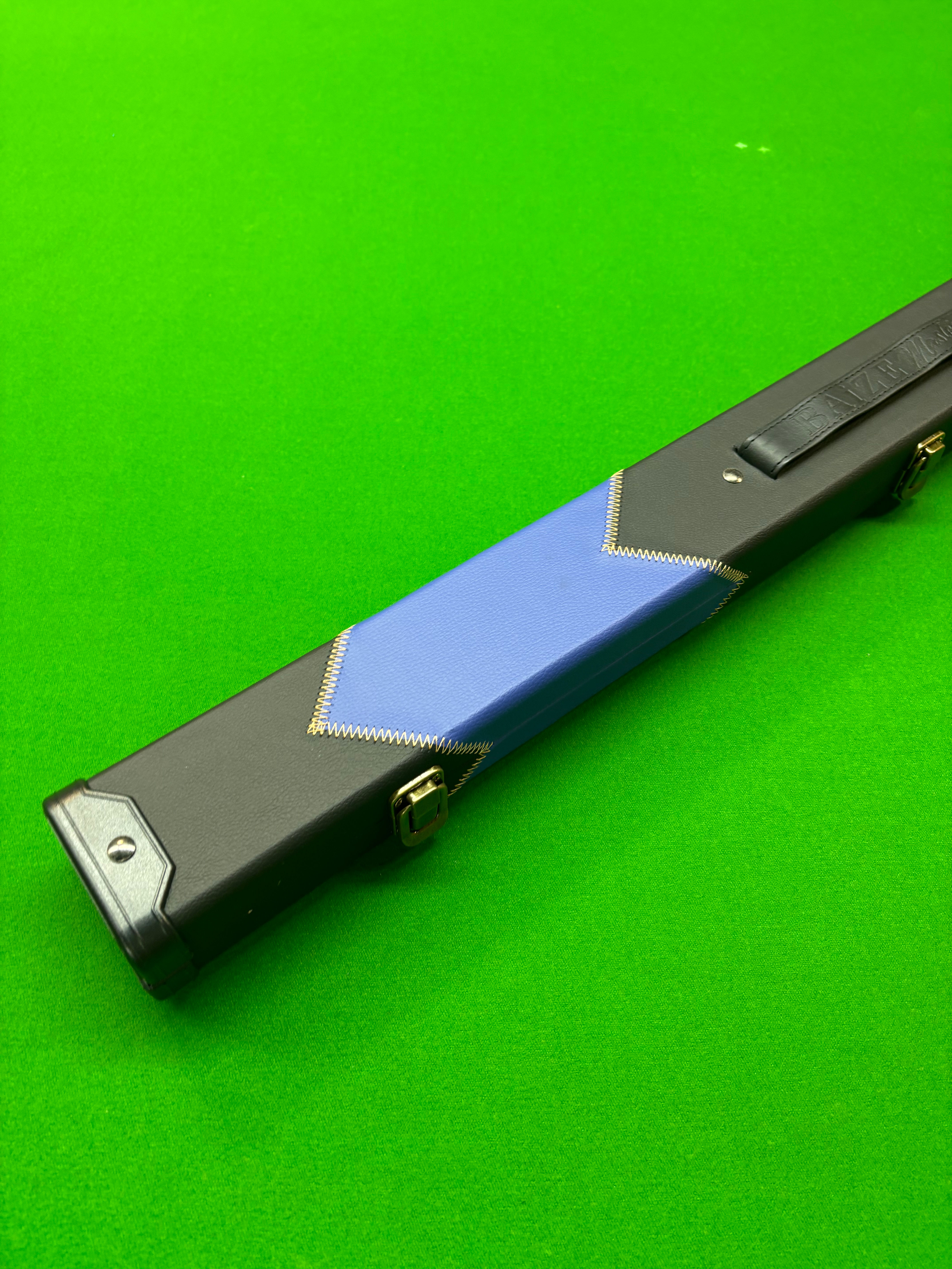 Baize Master 2 Piece 2 Slot Blue Arrow Case