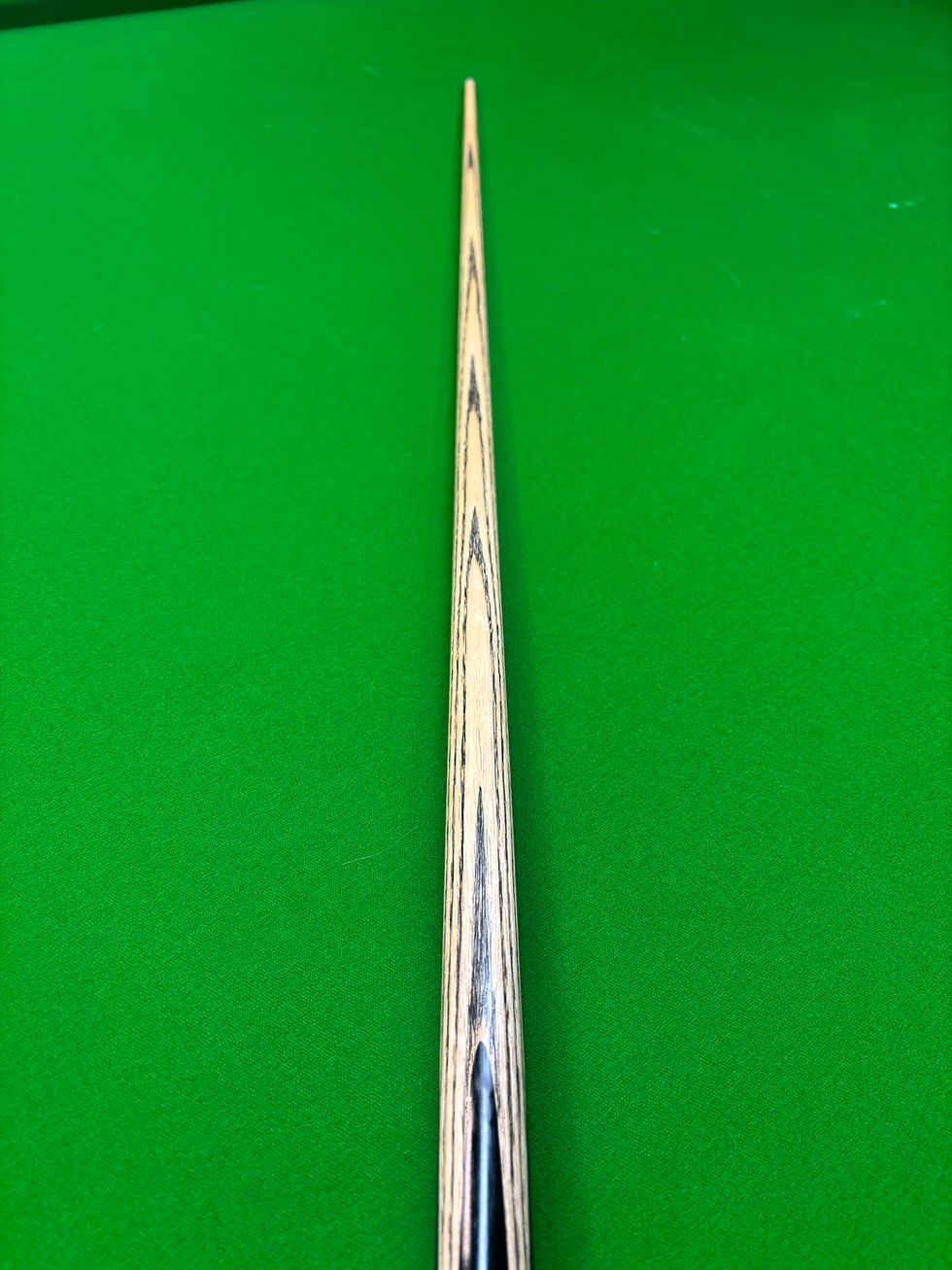 Thumbnail: Hunter Ultimate Pro One Piece 58.25” 9.5mm, 17.8oz, Ash Handmade Snooker Cue 