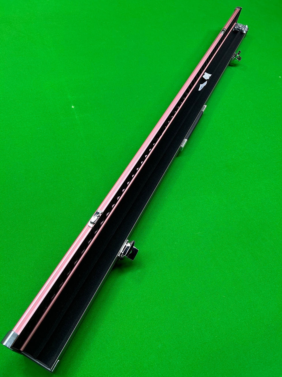Thumbnail: 3/4 2 Slot Pink & Grey Cue Sports Zinc Alloy Lockable Cue Case