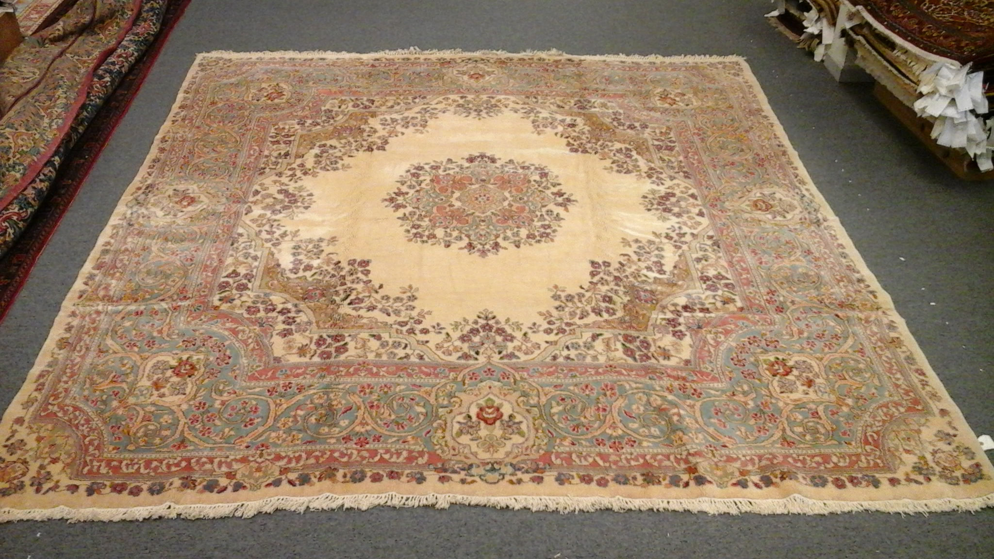 Kerman 9'9" X 10'3"