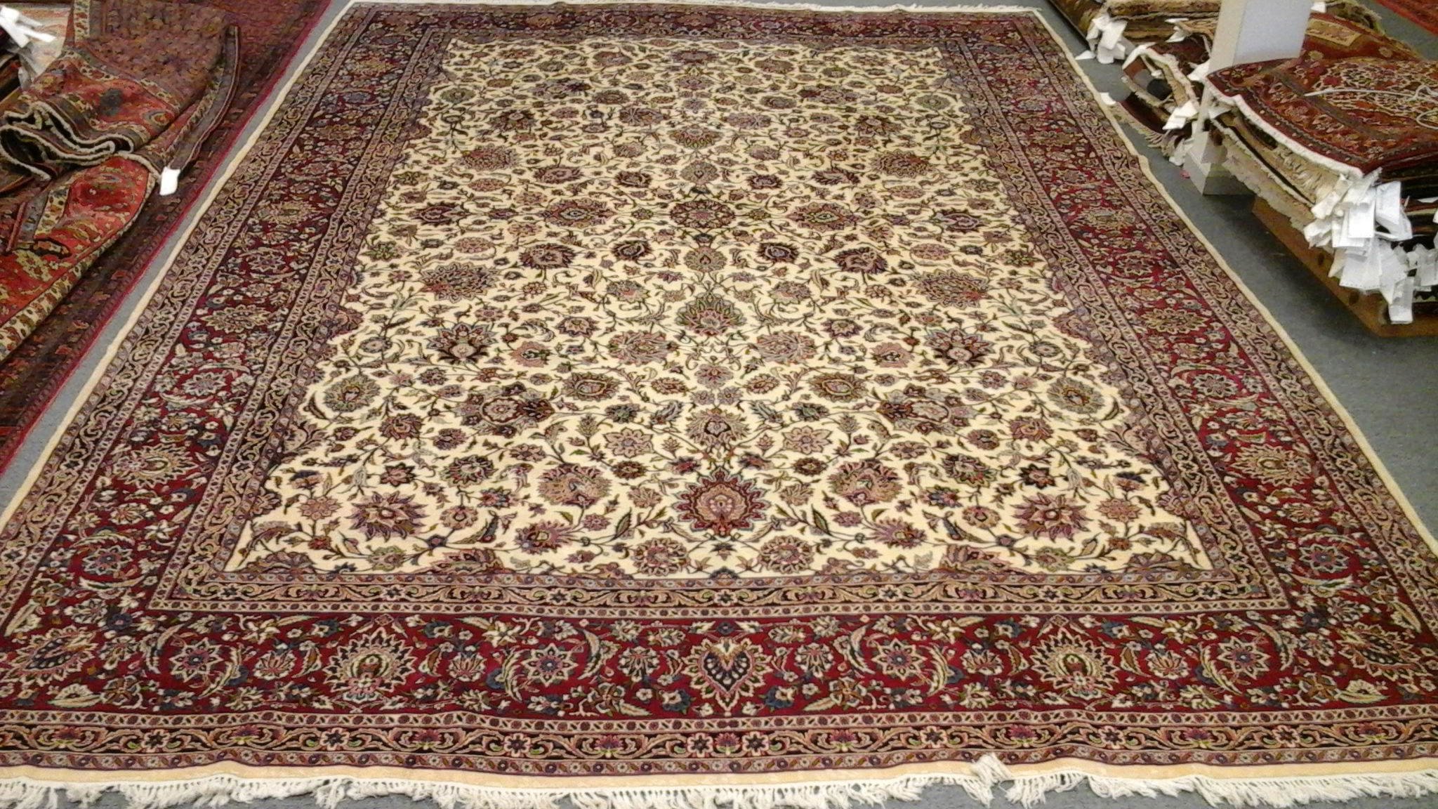 Kerman 11'6" X 16'10"