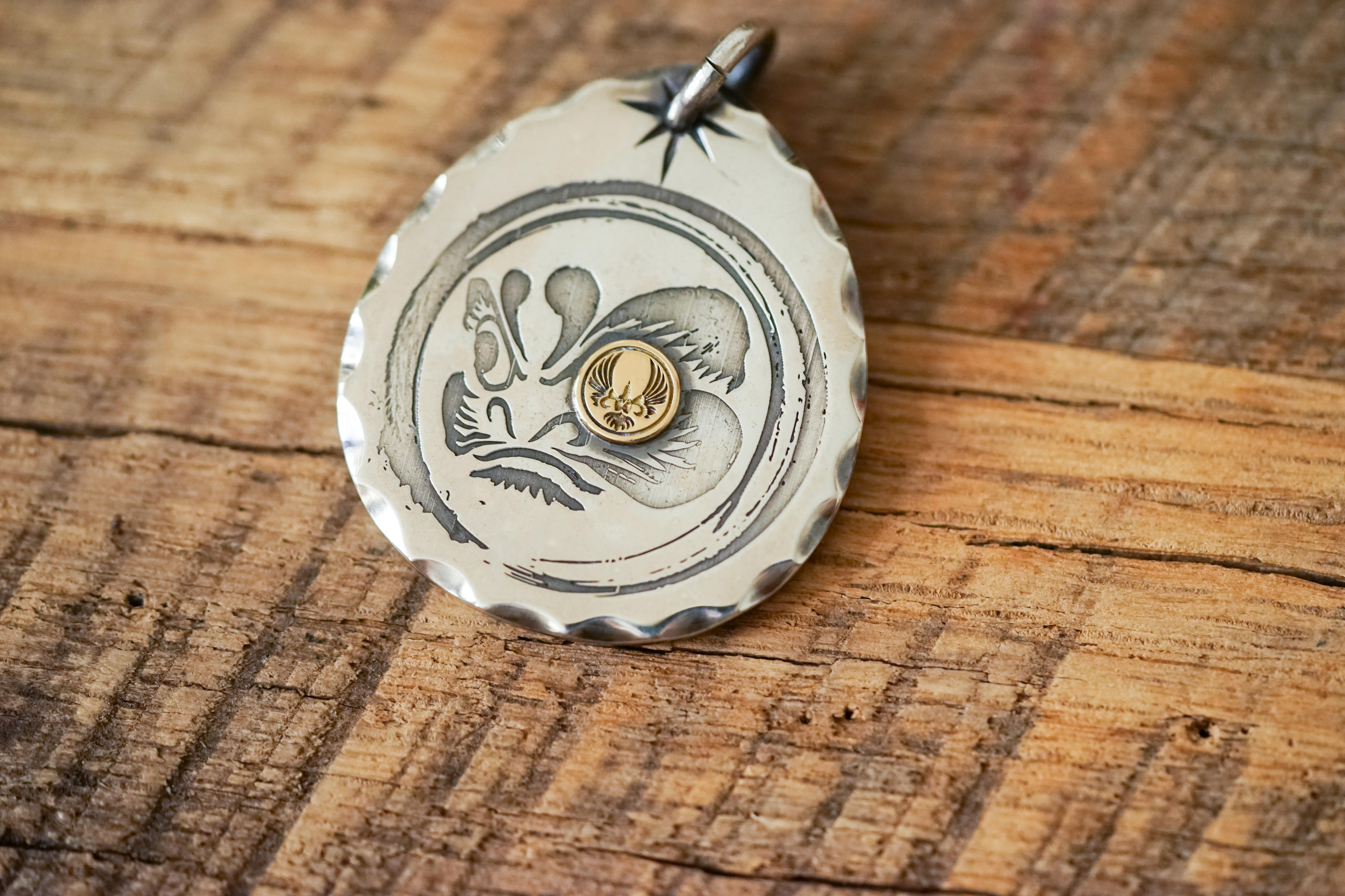 Silver Daruma With K18 pt Metal (L)