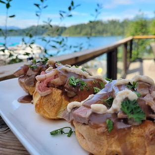 Fish and Duck Sproat Lake Resort Pub