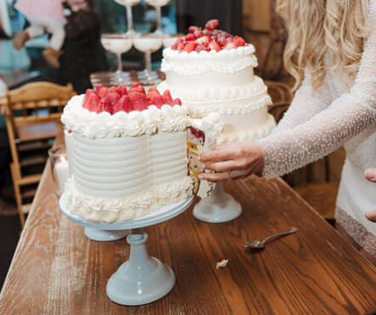 Thumbnail: Elopement Berry Top Cake