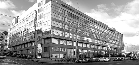 veletrzni-palac-exterier-serghei-gherciu-ws-1-_edited.jpg