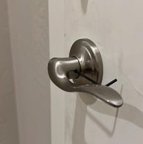 picky locksmith lock installation.jpeg