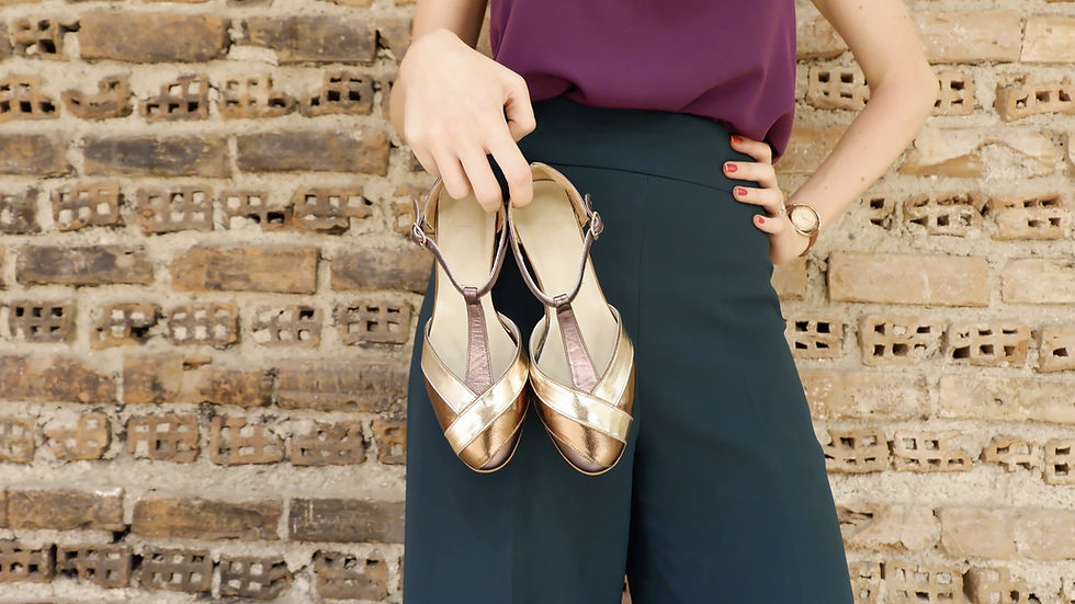 Thumbnail: Seashell Shoes - Shiny Tricolor