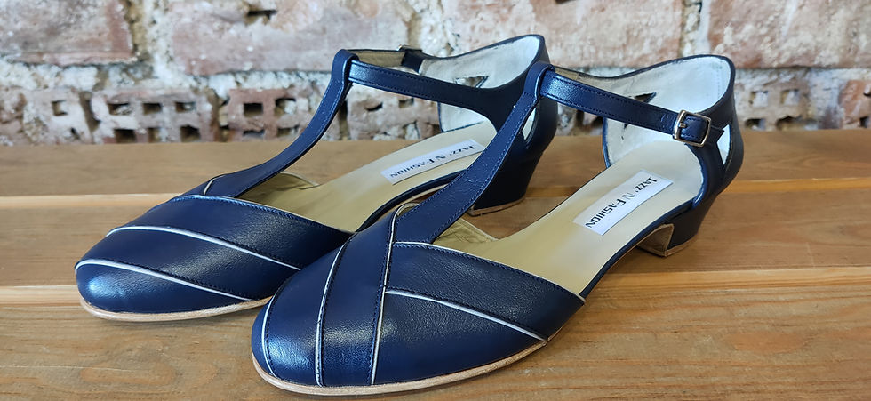 Thumbnail: Seashell Shoes - Custom Colors