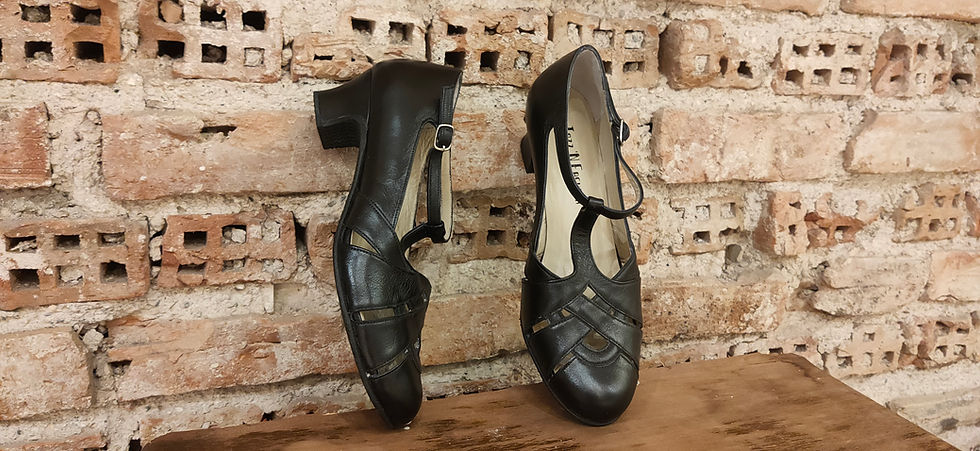 Thumbnail: Black Pearl Shoes