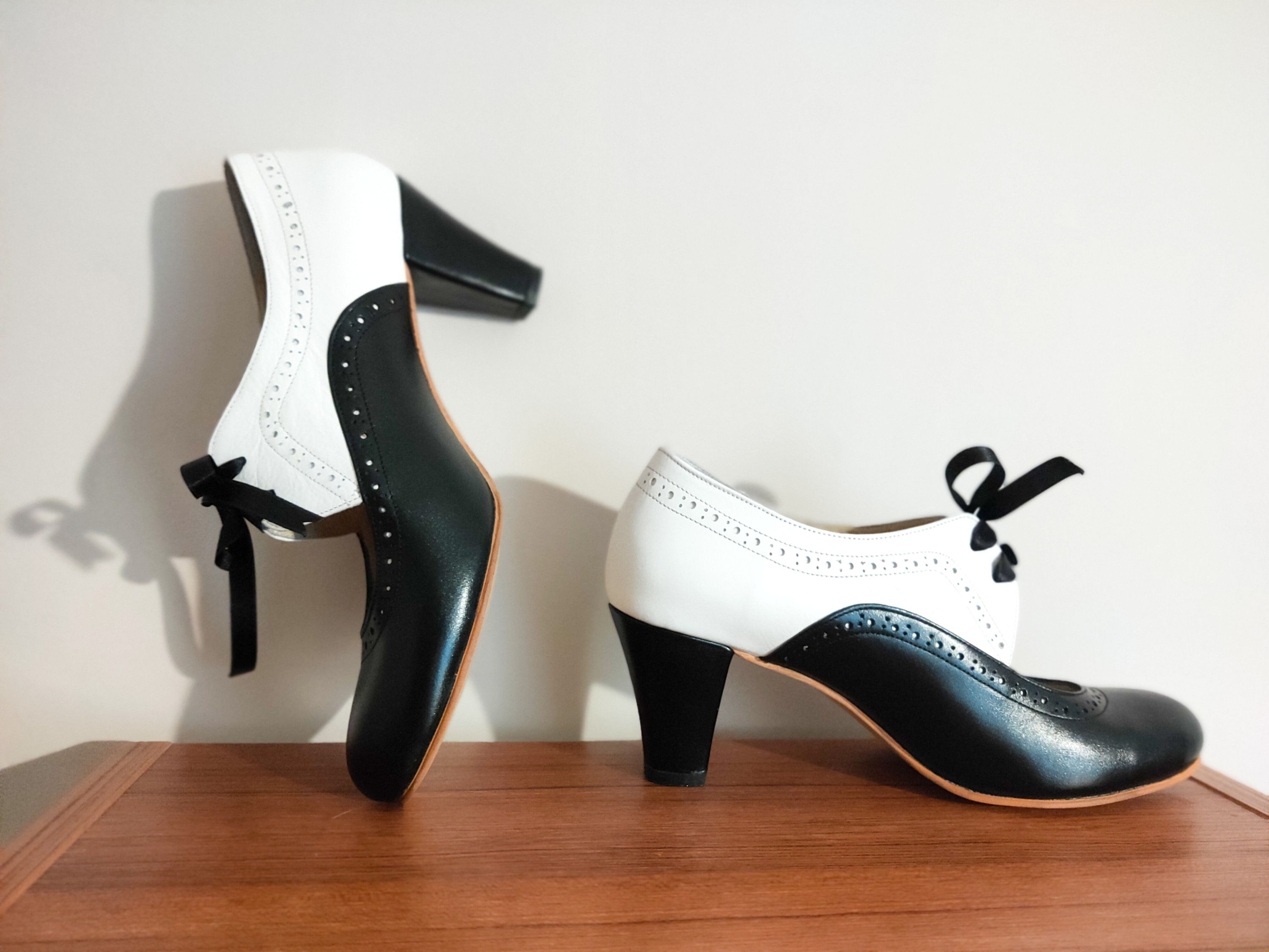 Alice Shoes - Black & White