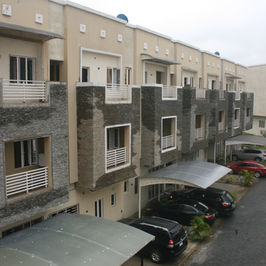 Hotels-Models14015 2_edit_new 2.jpg