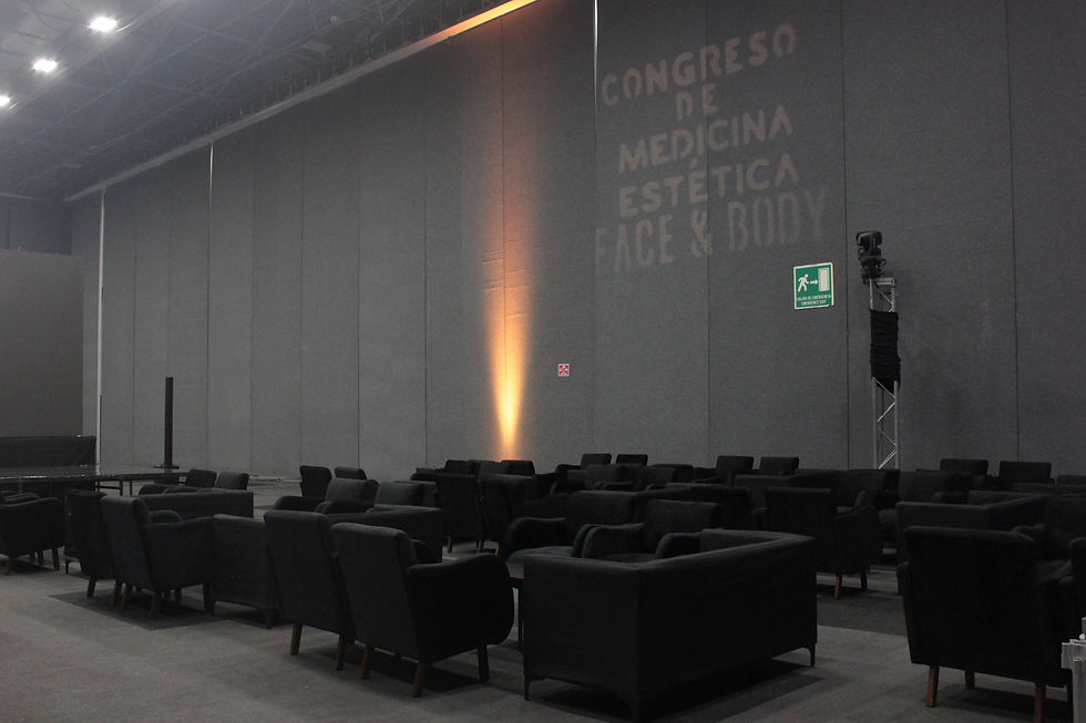 MOBILIARIO PARA CONGRESO DE MEDICINA ESTETICA EN GUADALAJARA