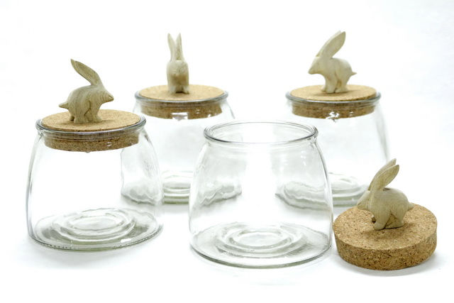 ภาพขนาดย่อ: Jar w/cock lid & elephant decoration