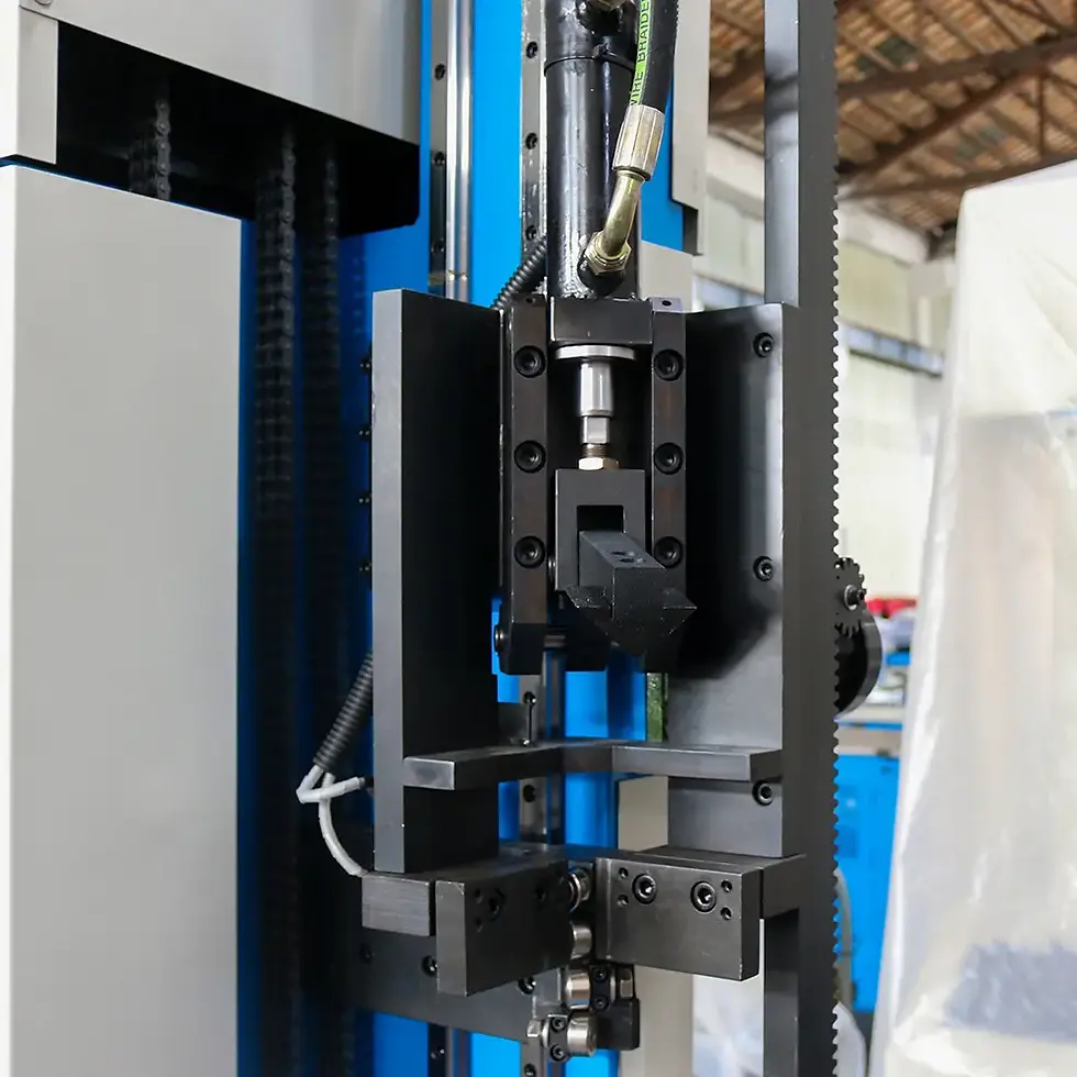 Thumbnail: Hydraulic seam closing machine
