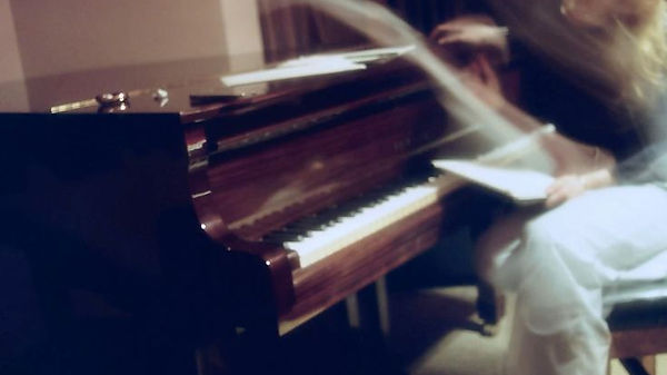 piano.jpg