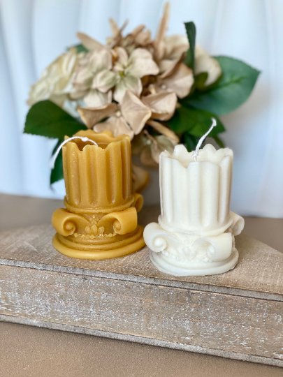 Thumbnail: Romano Pillar Sculpture Soy Candle