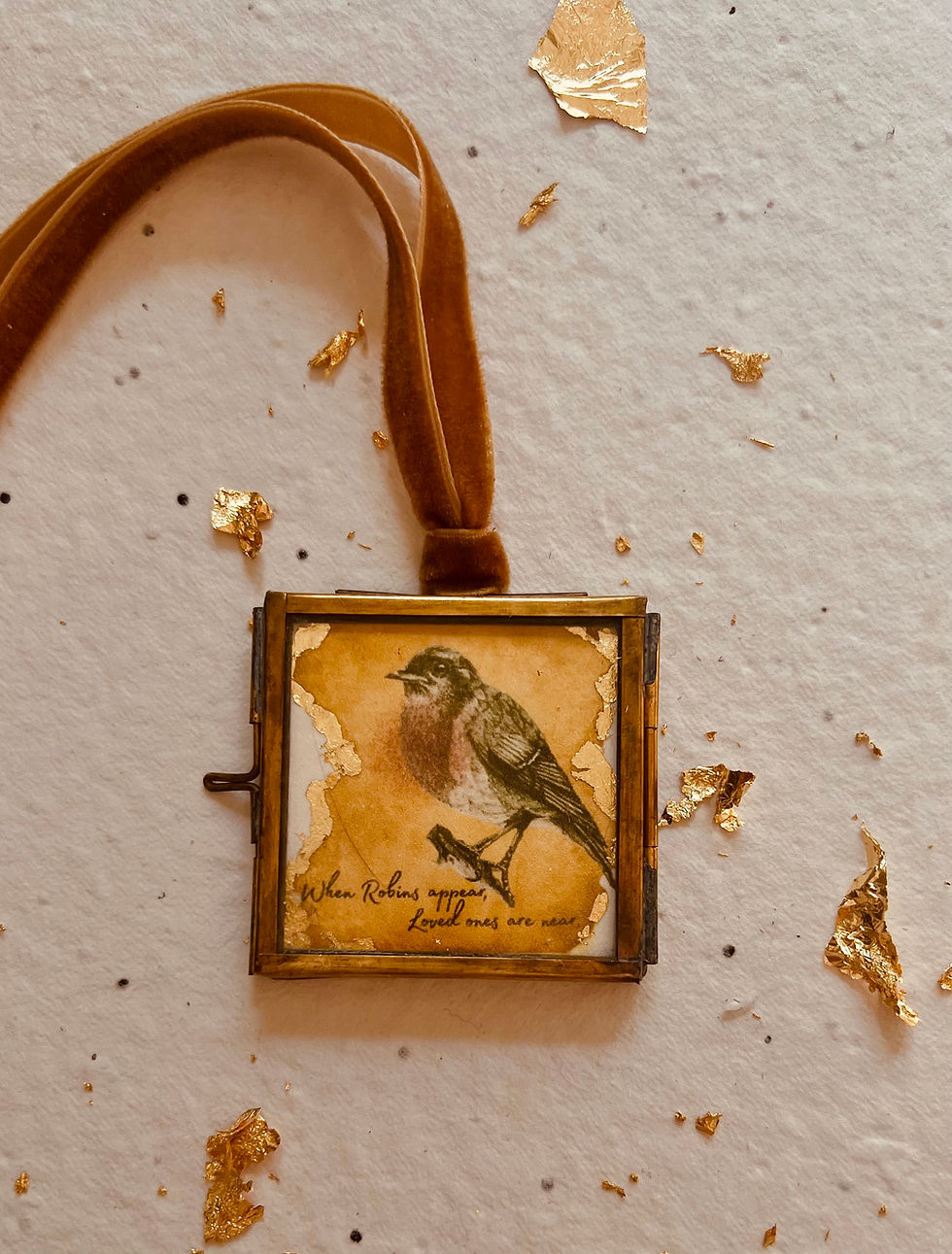 signature-robin-memorial-gift-gold-leaf-brass-frame.jpg