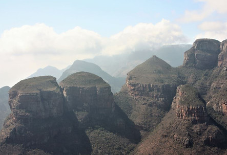 Drakensburg.JPG