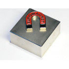 Magnet Euromagnet, magnet neodim cilindru 1 x 2 mm N48 , a horseshoe magnet on a metal block. Euromagnet Romania