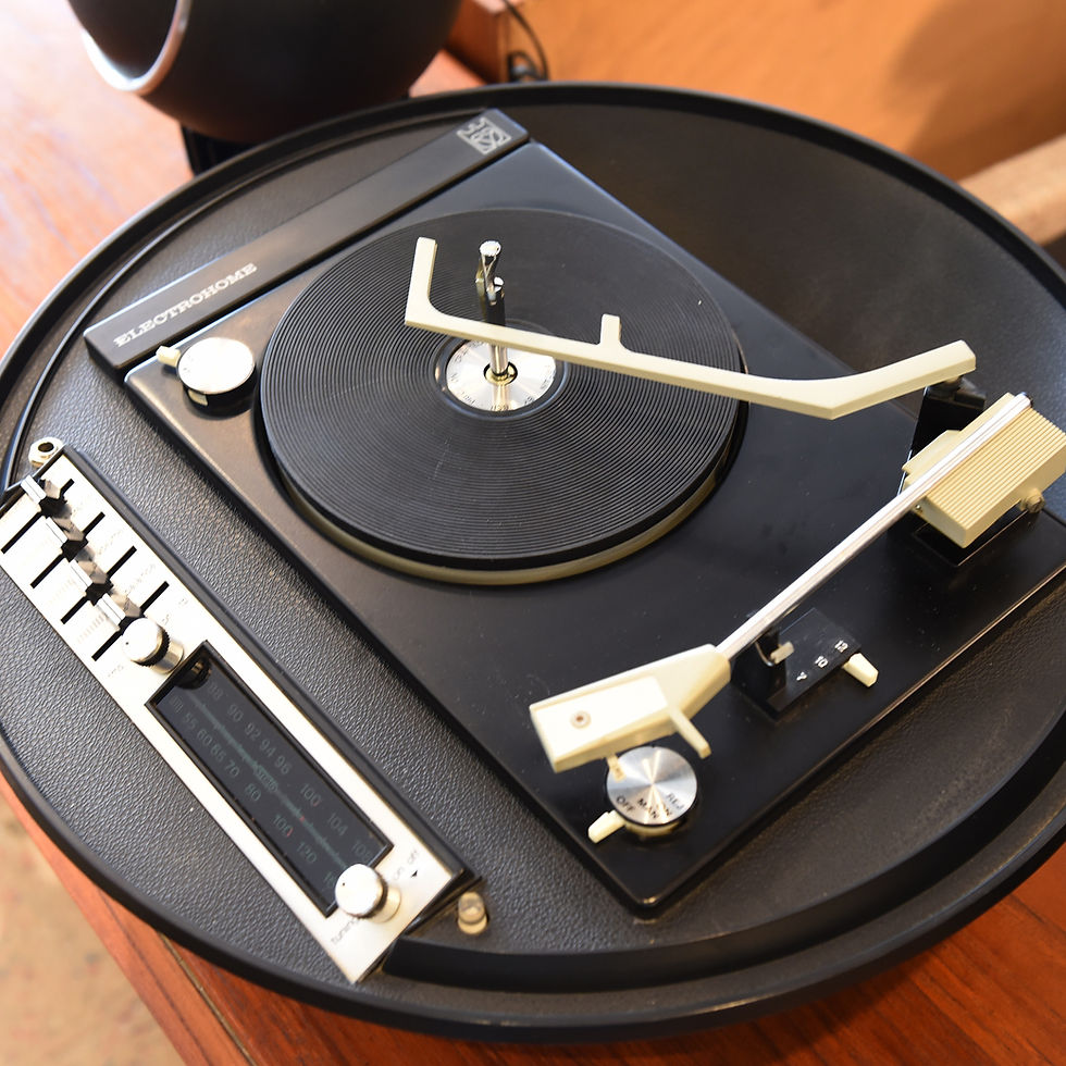 섬네일: Vintage Electrohome Apollo Model 862 Stereo System