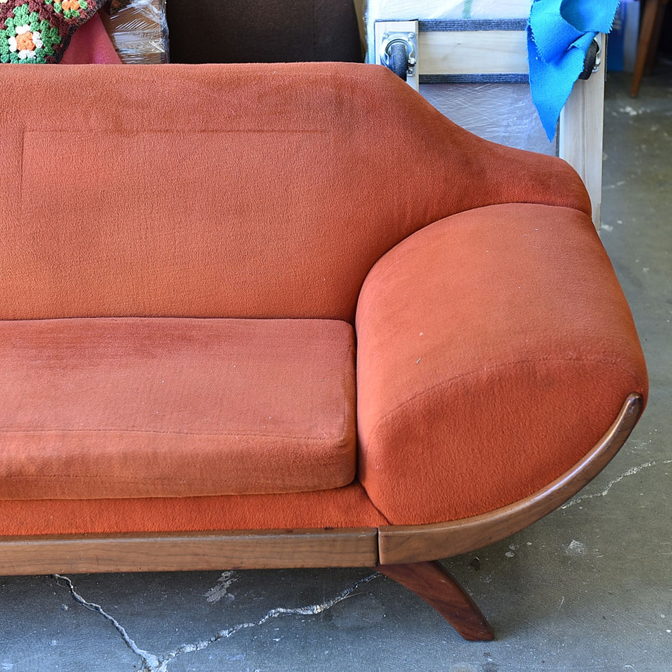 섬네일: Amazing shape  MCM orange sofa, Adrian pears all style, Atomic era
