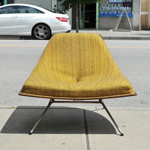The Winnipeg Chair bananalab