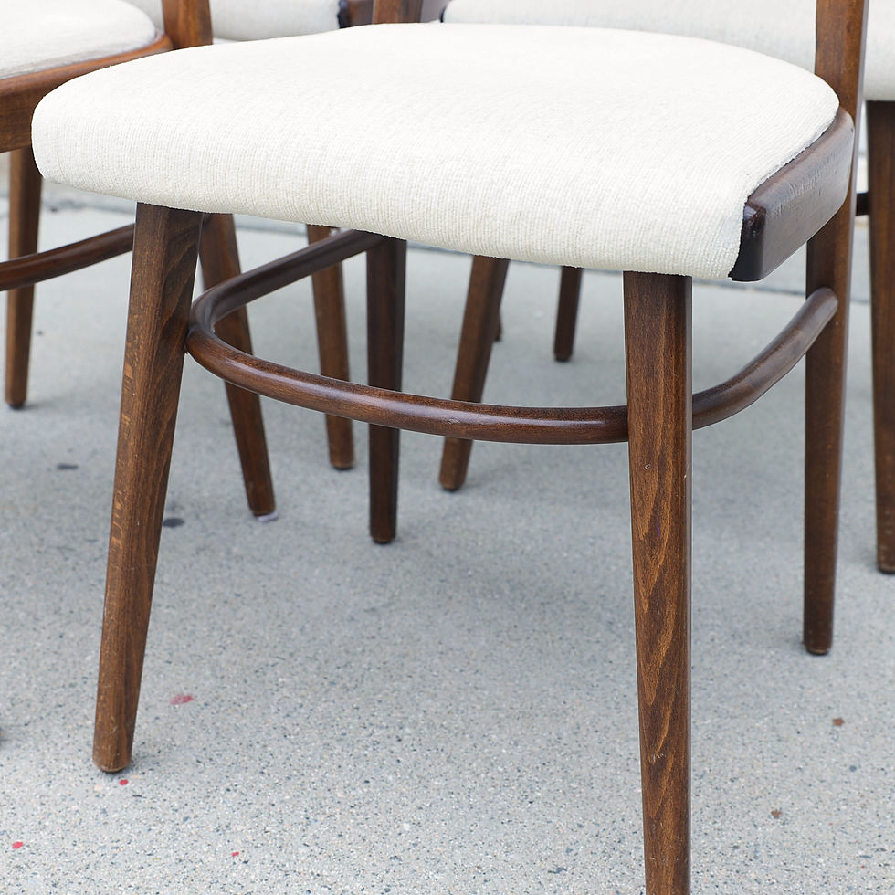 섬네일: Set of 4 Vintage Bentwood Chairs
