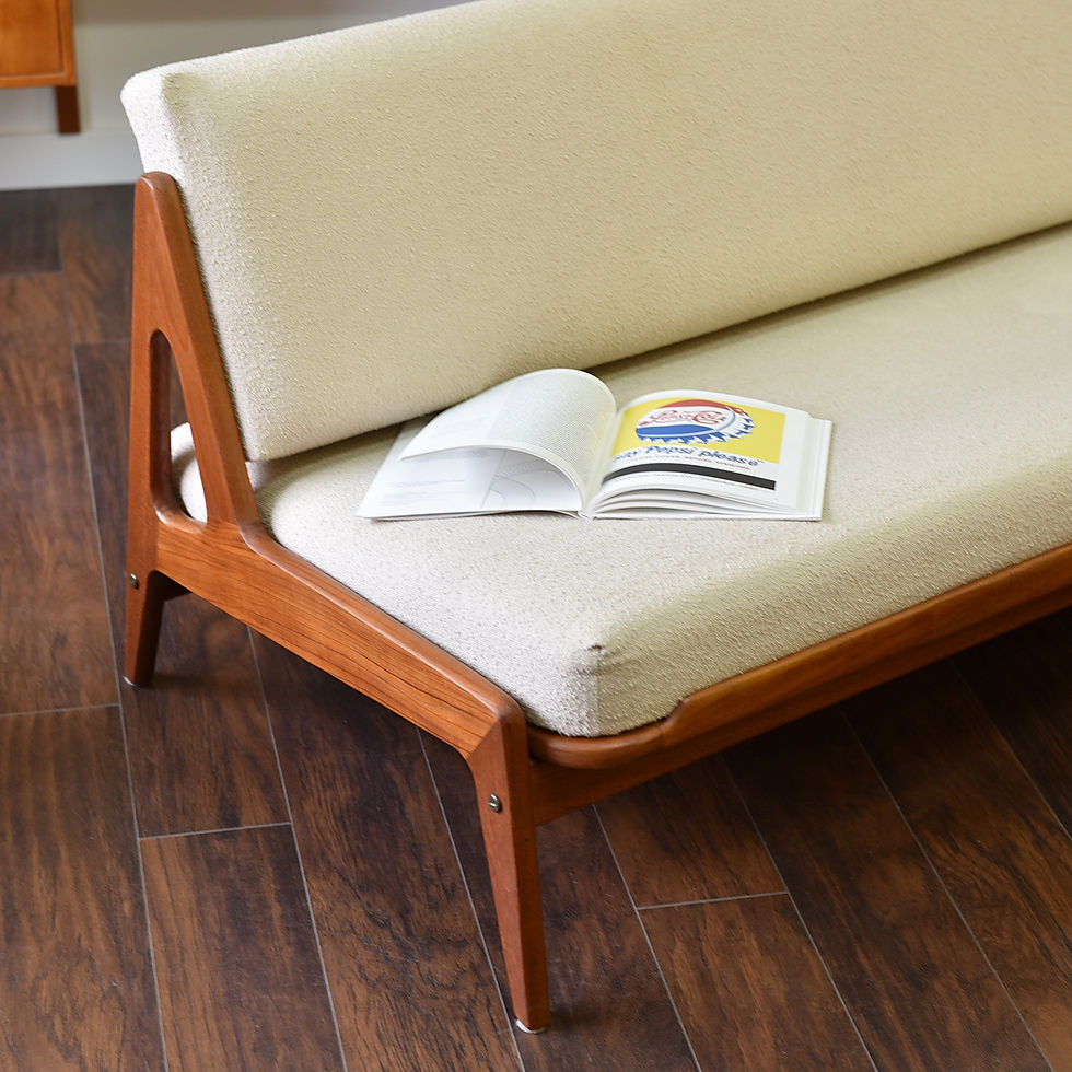 섬네일: Danish Teak Arne Wahl Iversen's Daybed Sofa