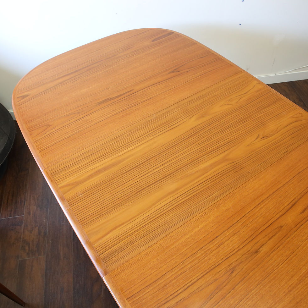 섬네일: Quality Danish Modern Dining Table by Skovmand & Andersen