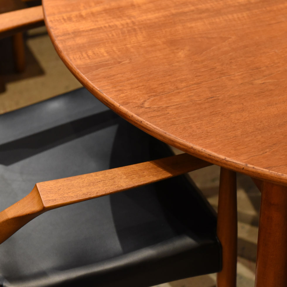 Thumbnail: Danish Teak Round Dining Table by Borge Mogensen for Soborg, Model 121