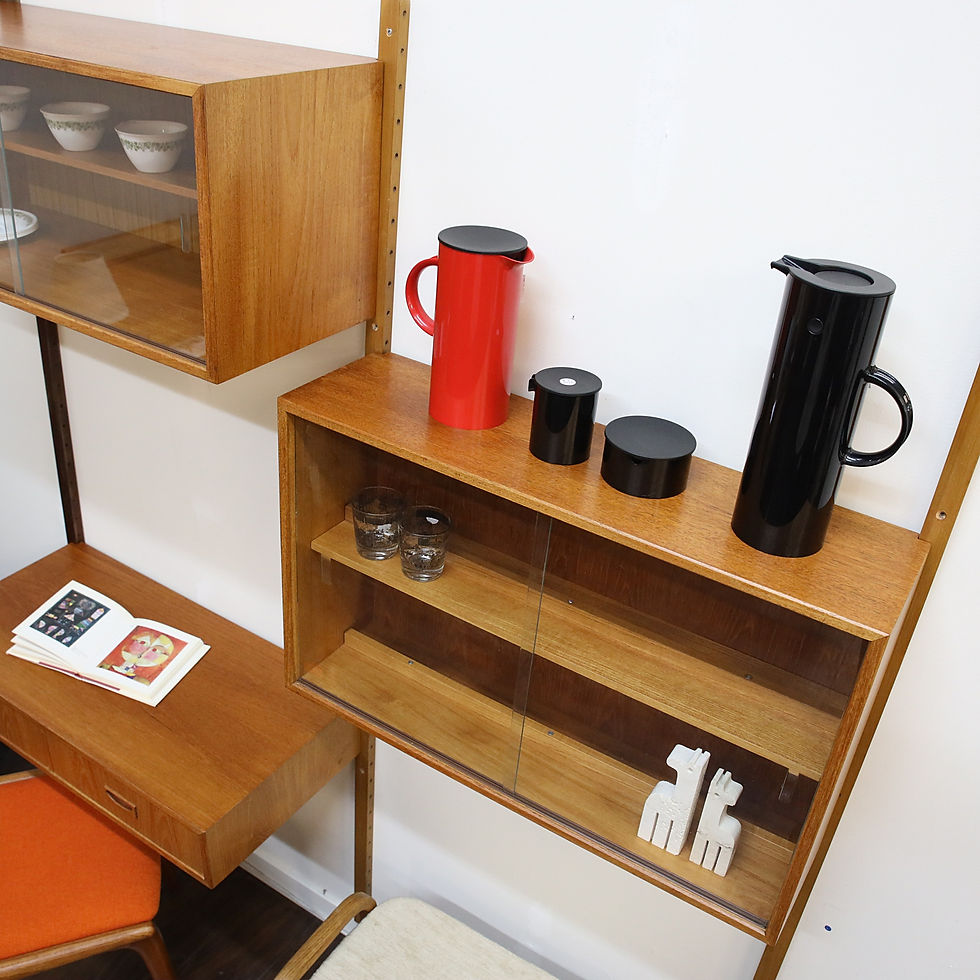 섬네일: Vintage Danish Modern Teak Wall Unit